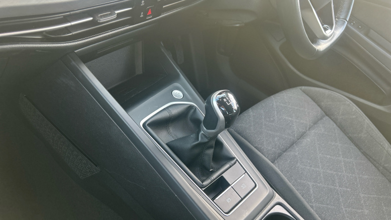 Volkswagen Golf 1.0 TSI Life 5dr Petrol Hatchback